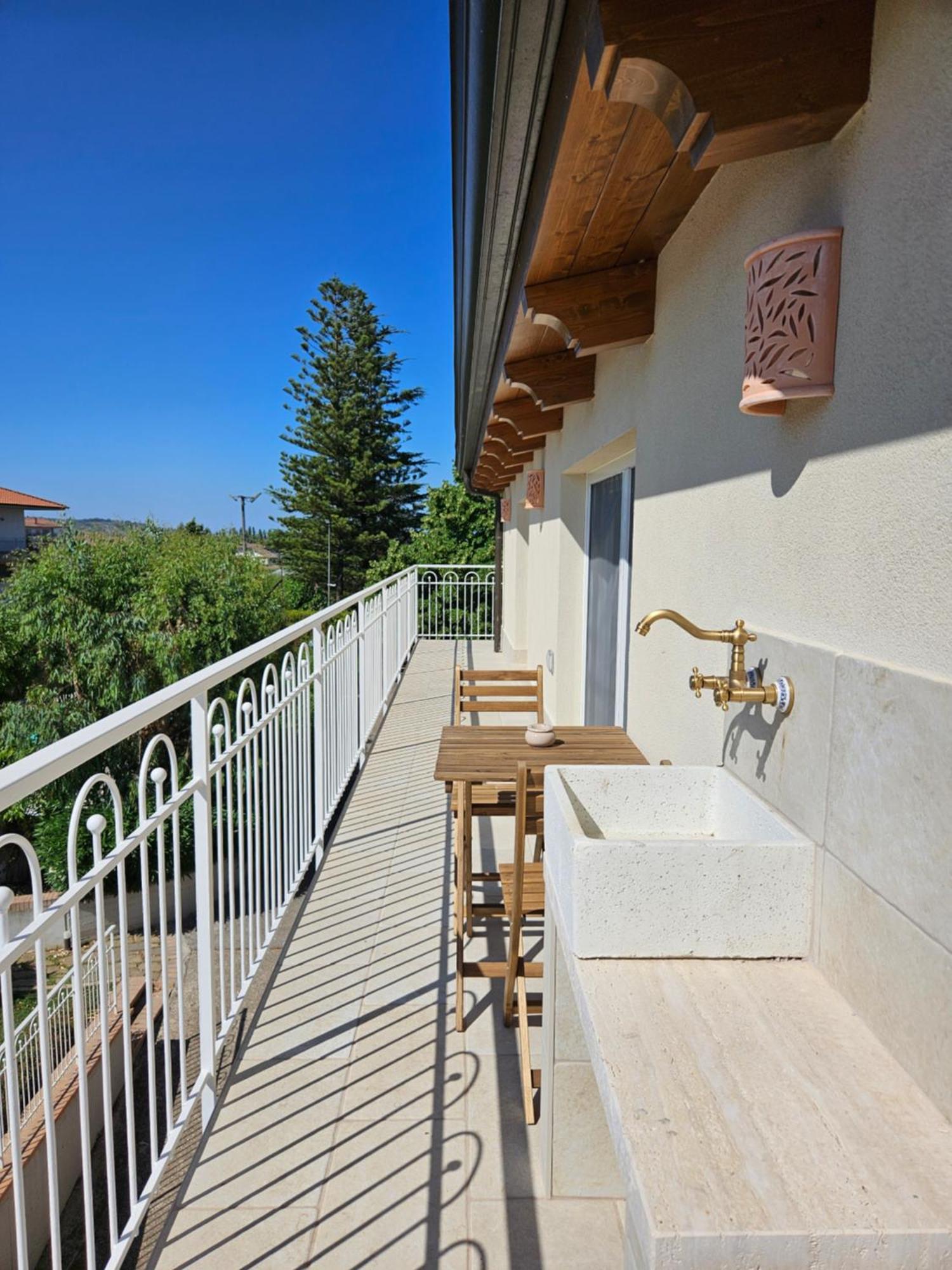 Le Bisceglie Pension Albanella Buitenkant foto